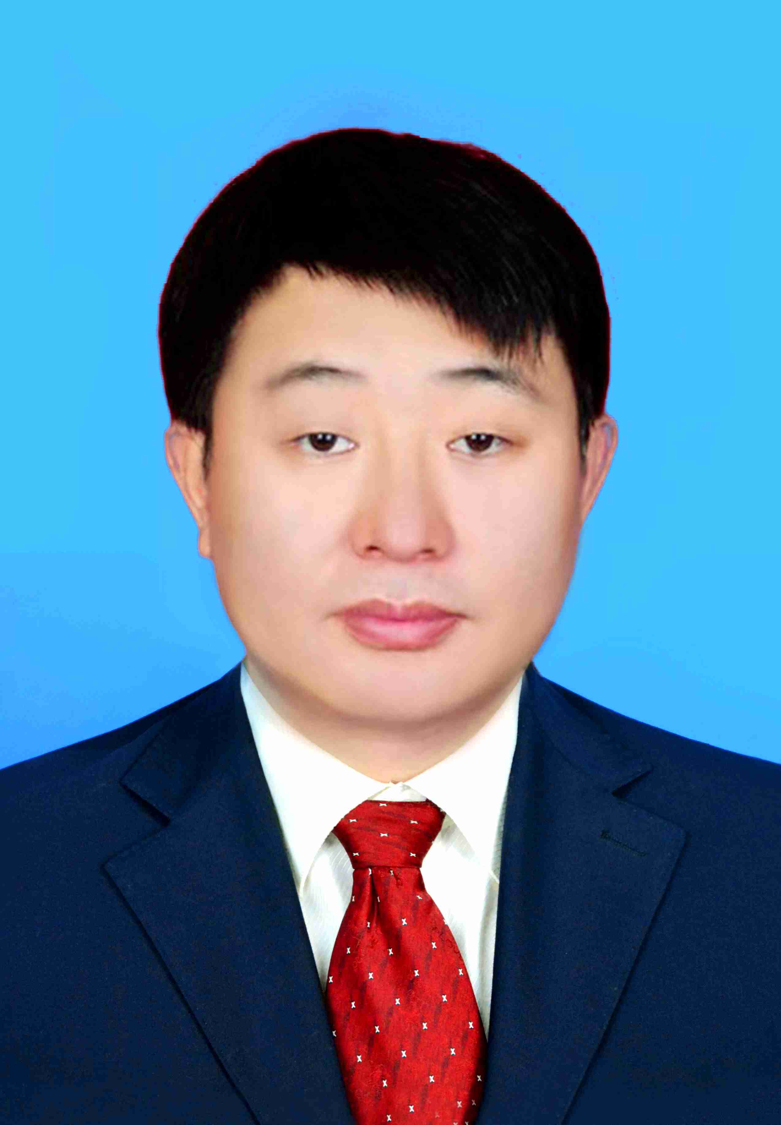 李伟